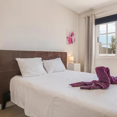 Caleta Deluxe Apartment *